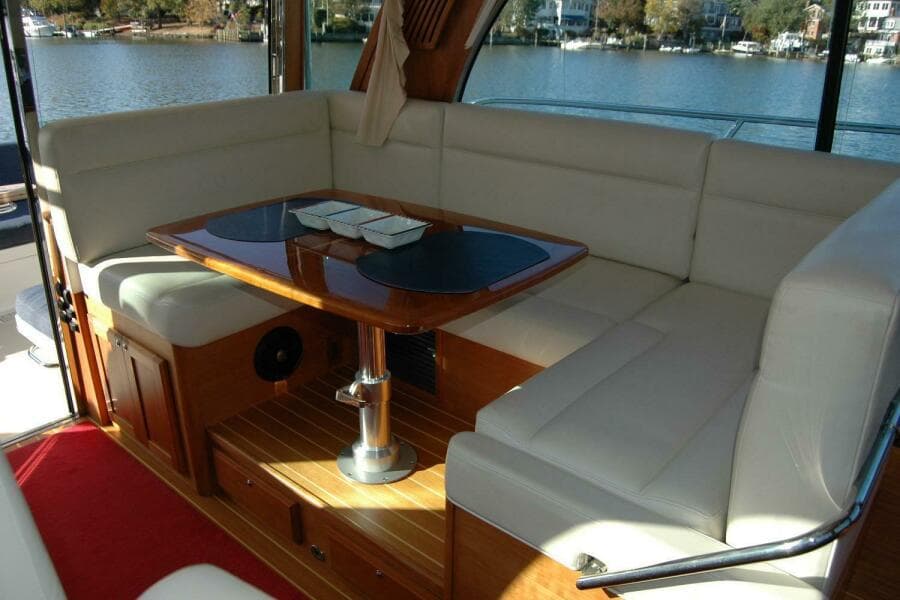 2019 Sabre 38 Salon Express