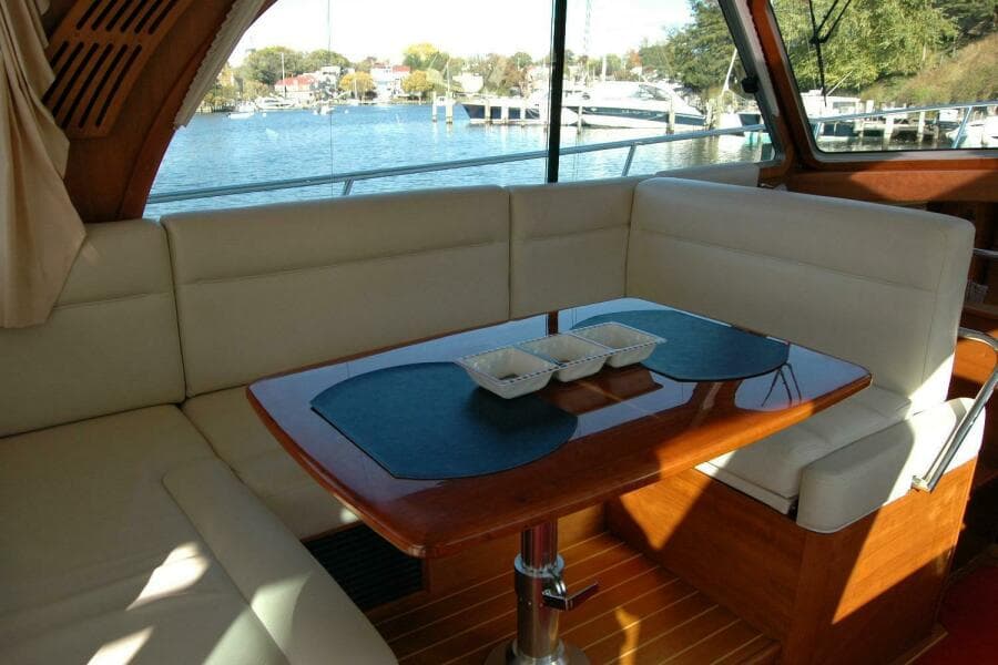 2019 Sabre 38 Salon Express