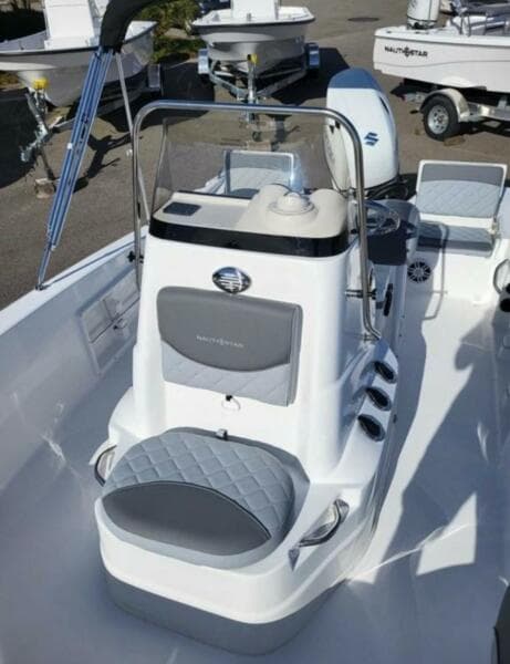 2025 NauticStar 191 Hybrid