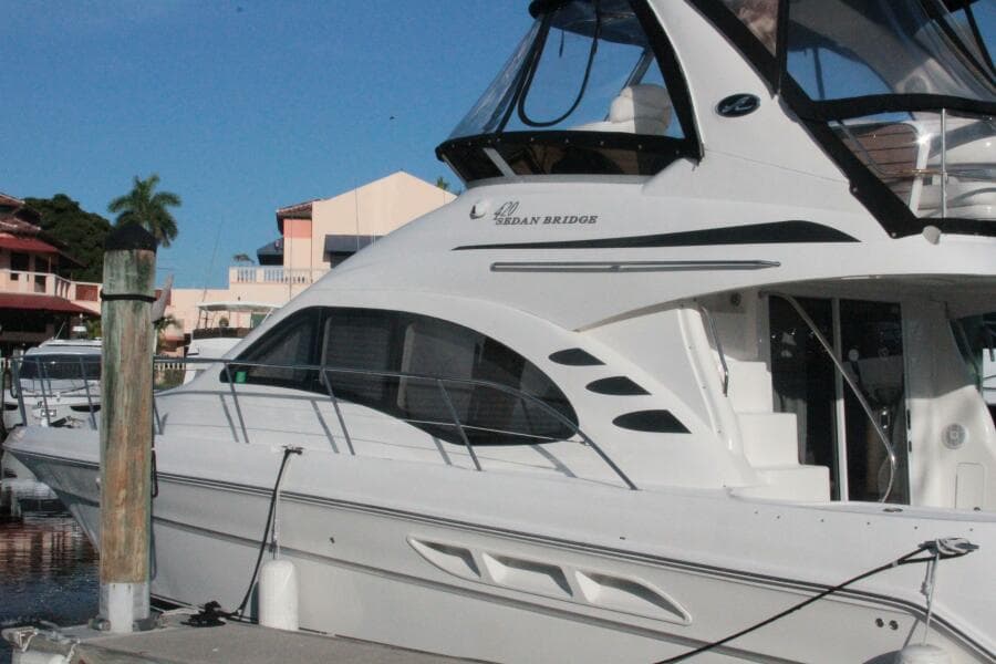 2004 Sea Ray 42 Sedan Bridge