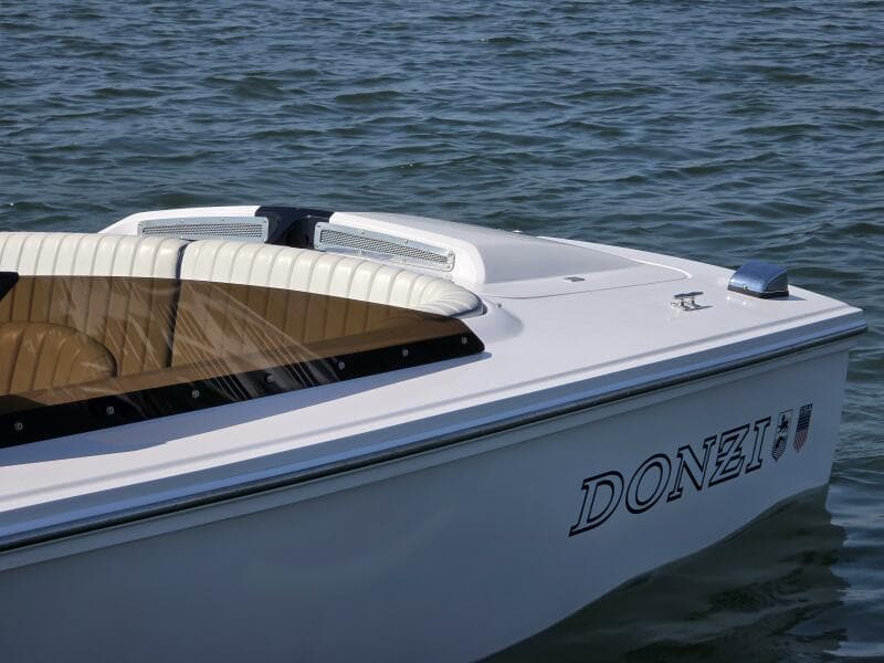 2018 Donzi 