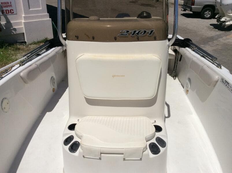 2005 Seaswirl Striper 