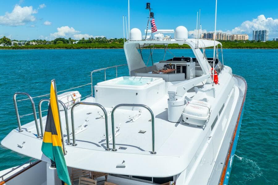 1991 Maiora Raised Pilothouse
