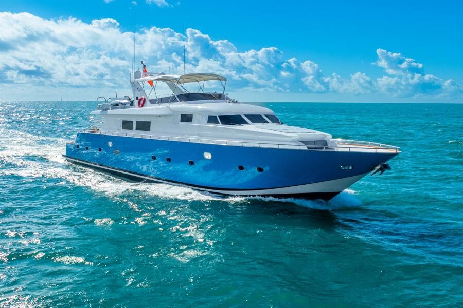 1991 Maiora Raised Pilothouse