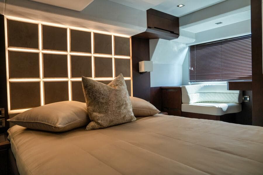2022 Galeon 470 Sky
