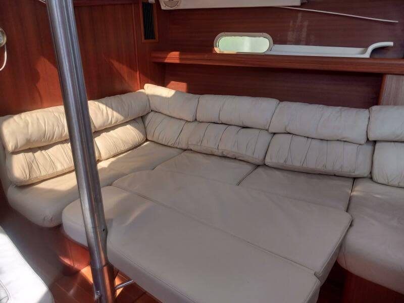 2003 Hunter 456
