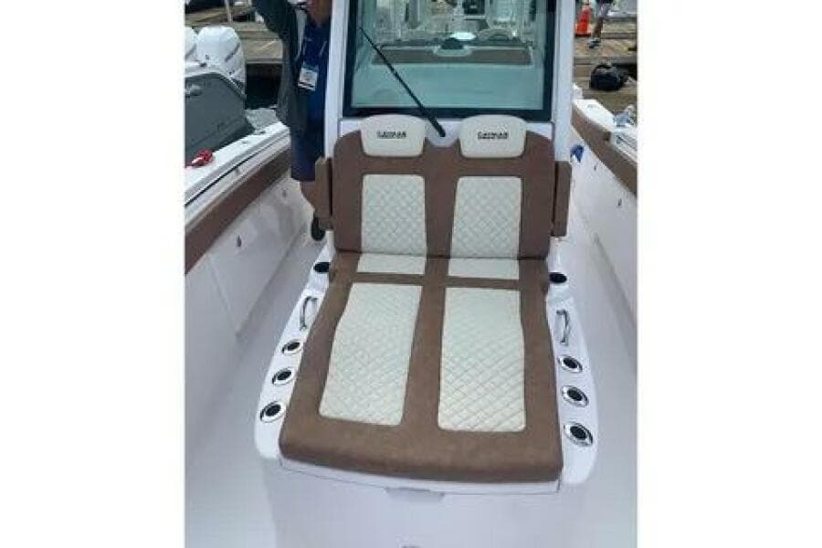 2020 Caymas 341CC