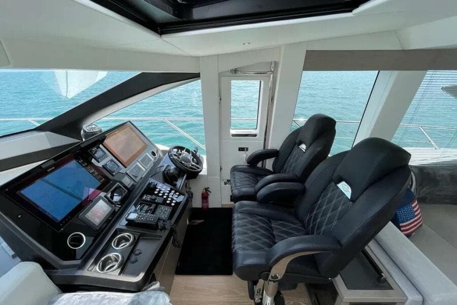 2020 Sunseeker 74 Sport Yacht