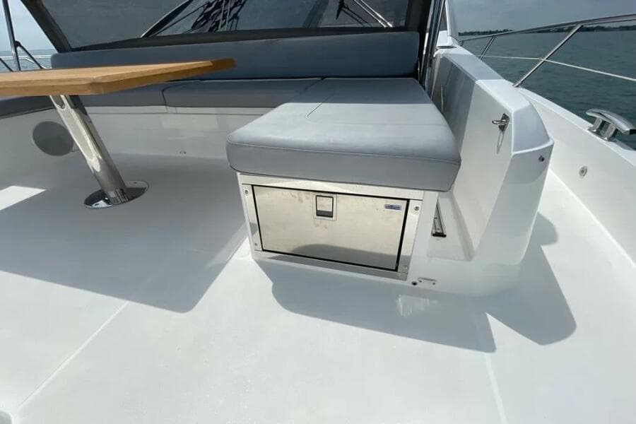 2020 Sunseeker 74 Sport Yacht