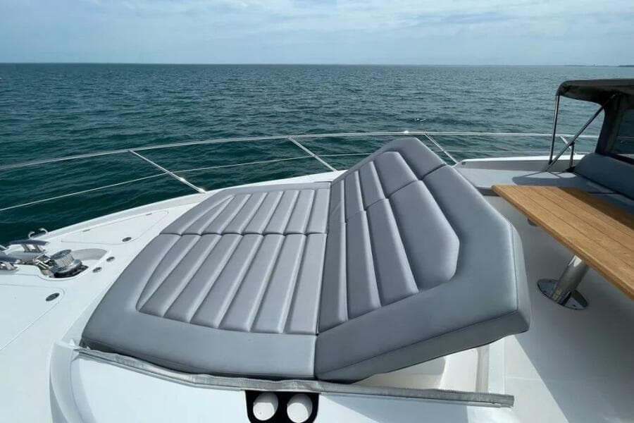 2020 Sunseeker 74 Sport Yacht