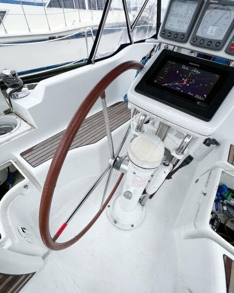 2007 Beneteau 373