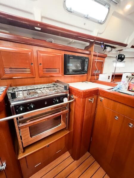 2007 Beneteau 373