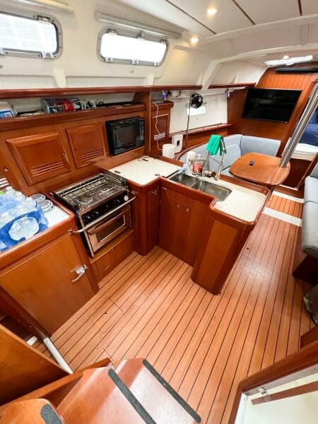2007 Beneteau 373