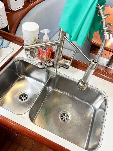 2007 Beneteau 373