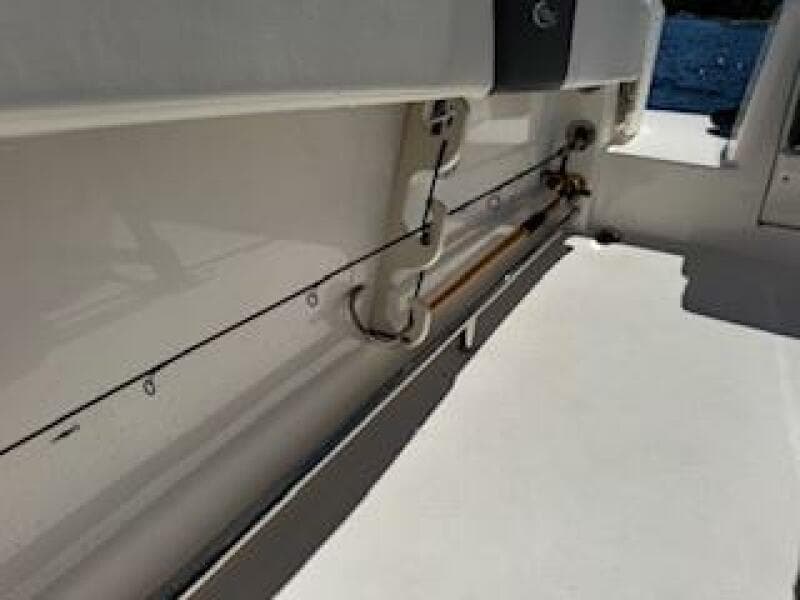 2022 Robalo R242 Center Console