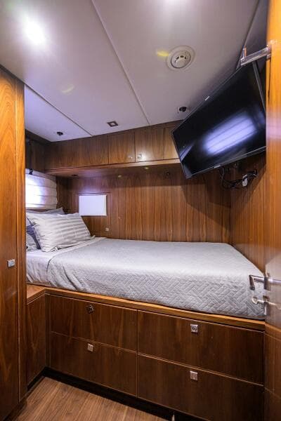 2018 Hargrave Raised Pilothouse