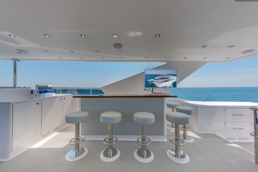 2018 Hargrave Raised Pilothouse