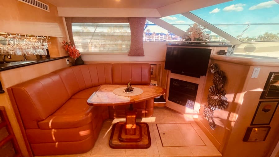 1997 CARVER YACHTS 500 COCKPIT MY