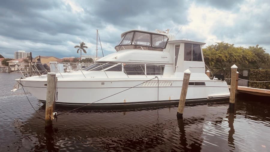 1997 CARVER YACHTS 500 COCKPIT MY