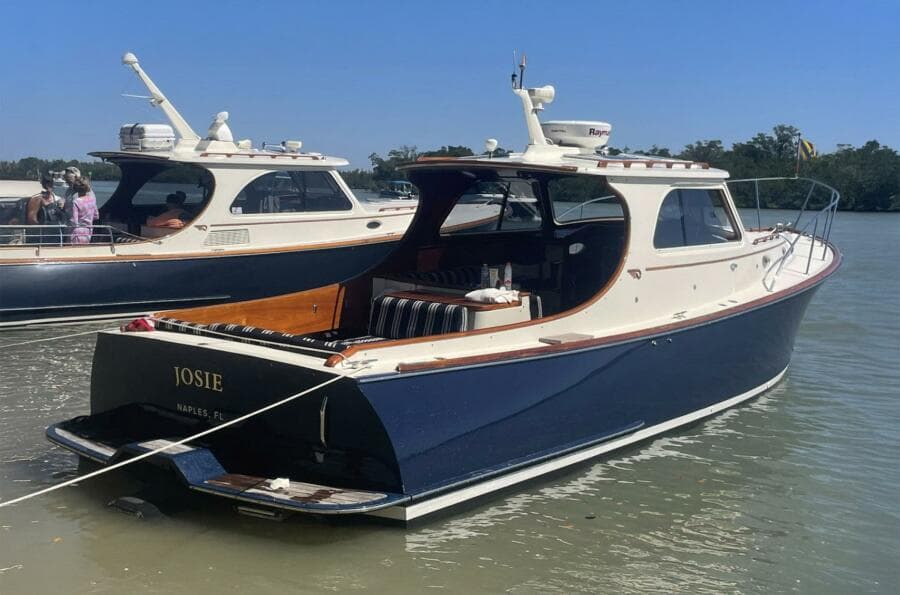 2001 Hinckley 36 Picnic Boat EP