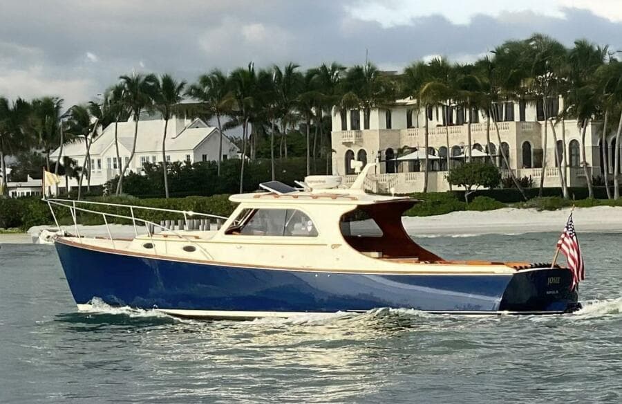 2001 Hinckley 36 Picnic Boat EP