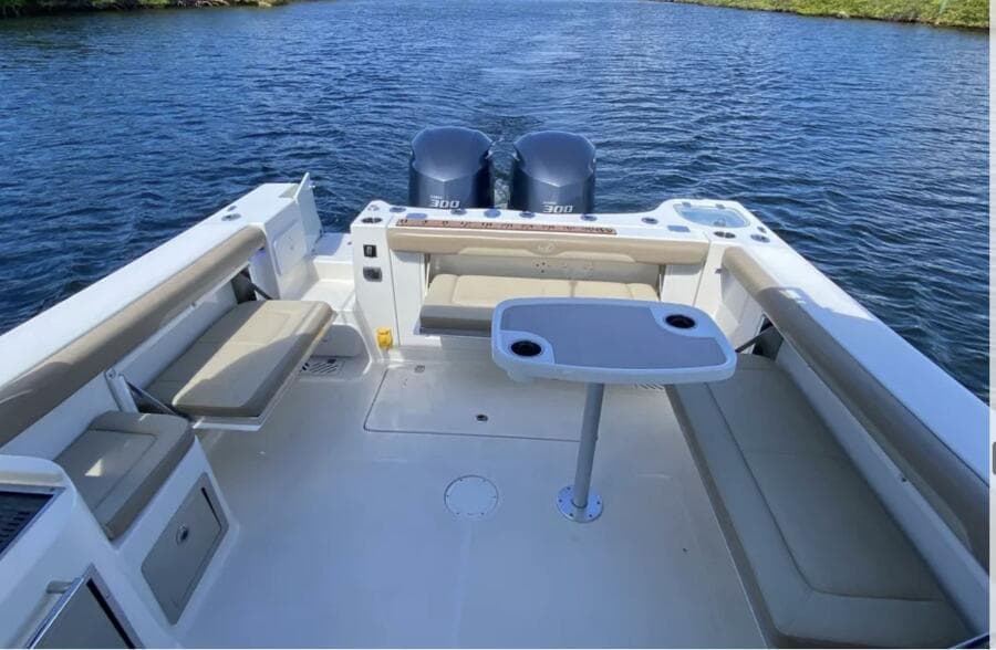 2018 Sailfish 325 DC
