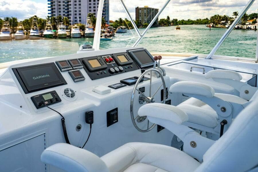 2003 Hatteras Cockpit MY