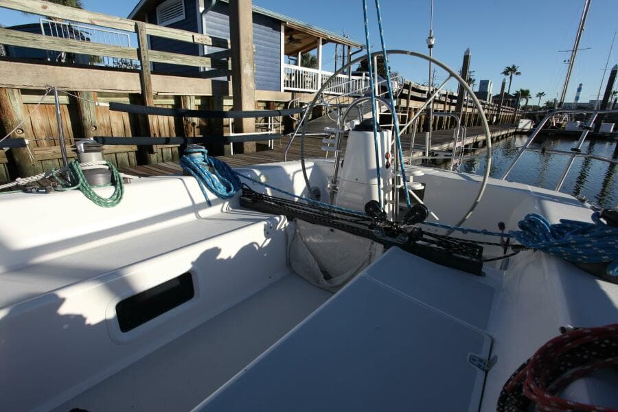 1996 J Boats 120
