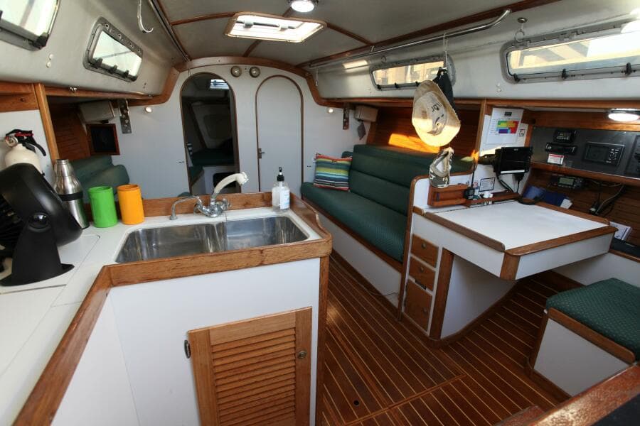 1996 J Boats 120