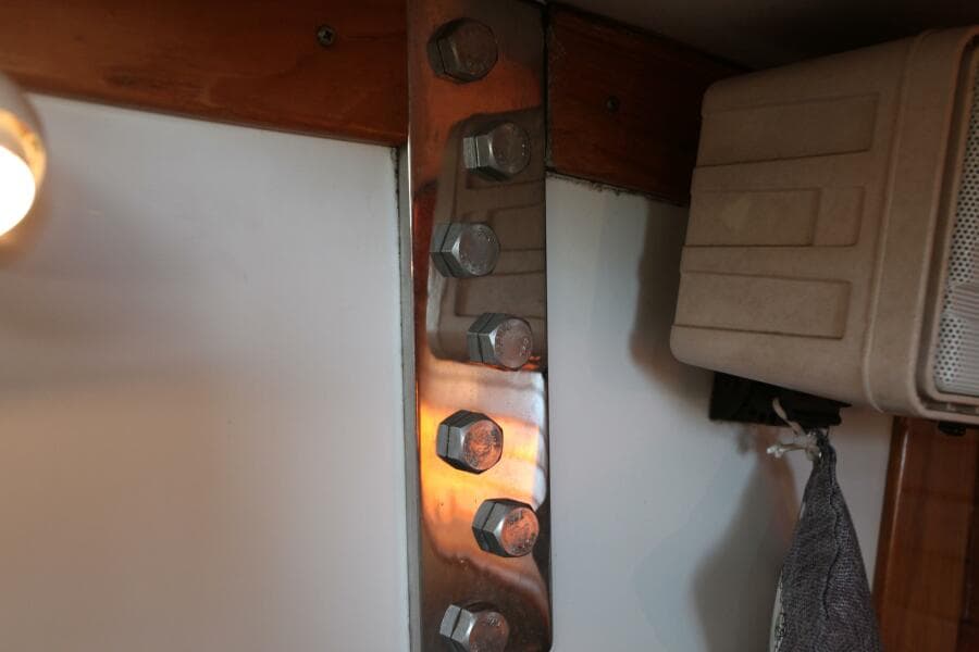 1996 J Boats 120