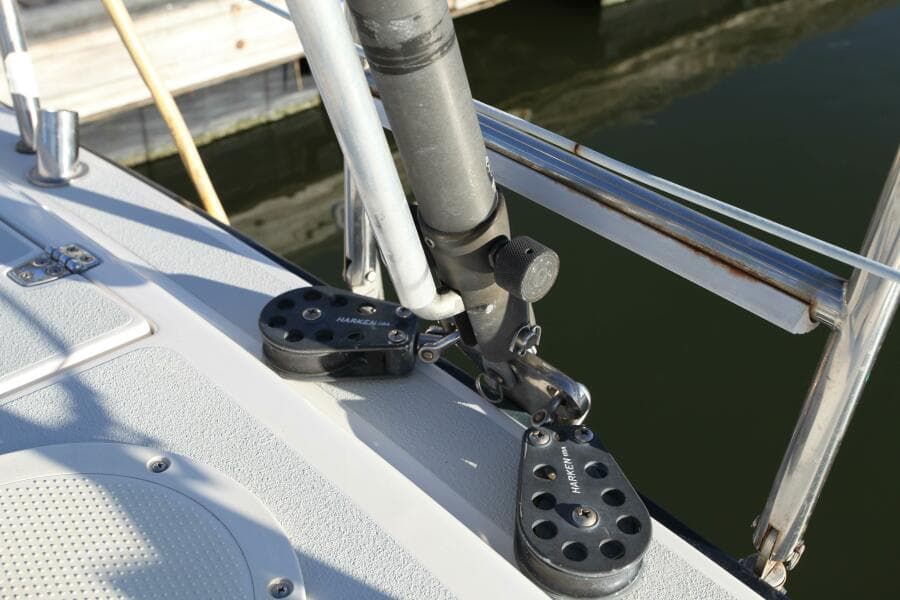 1996 J Boats 120