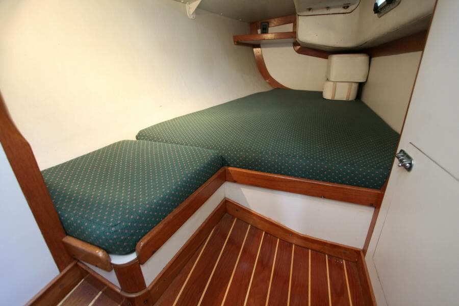 1996 J Boats 120