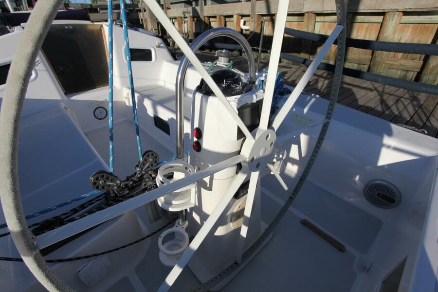 1996 J Boats 120