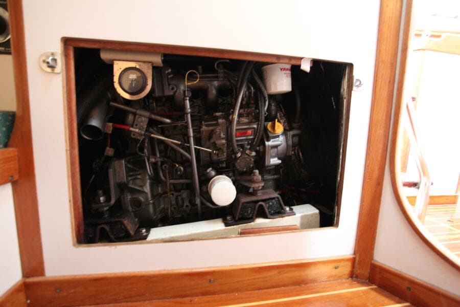1996 J Boats 120