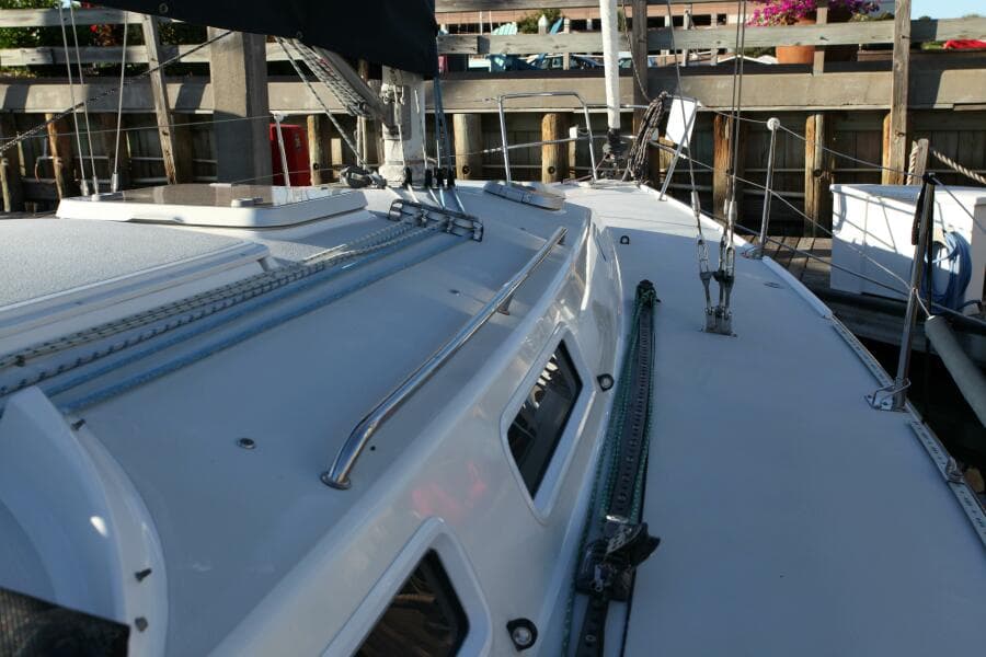 1996 J Boats 120