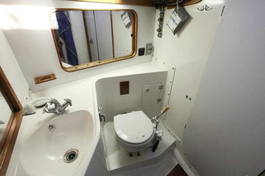 1996 J Boats 120