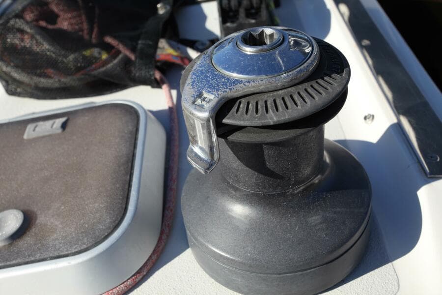 1996 J Boats 120