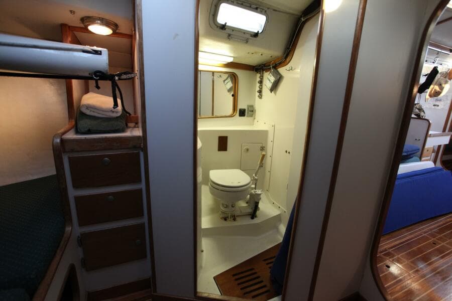 1996 J Boats 120