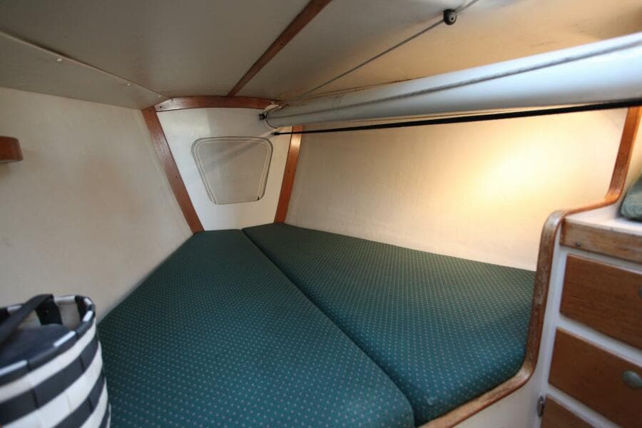 1996 J Boats 120