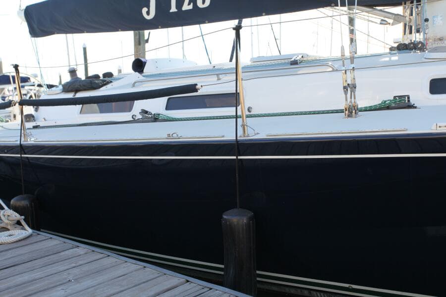1996 J Boats 120