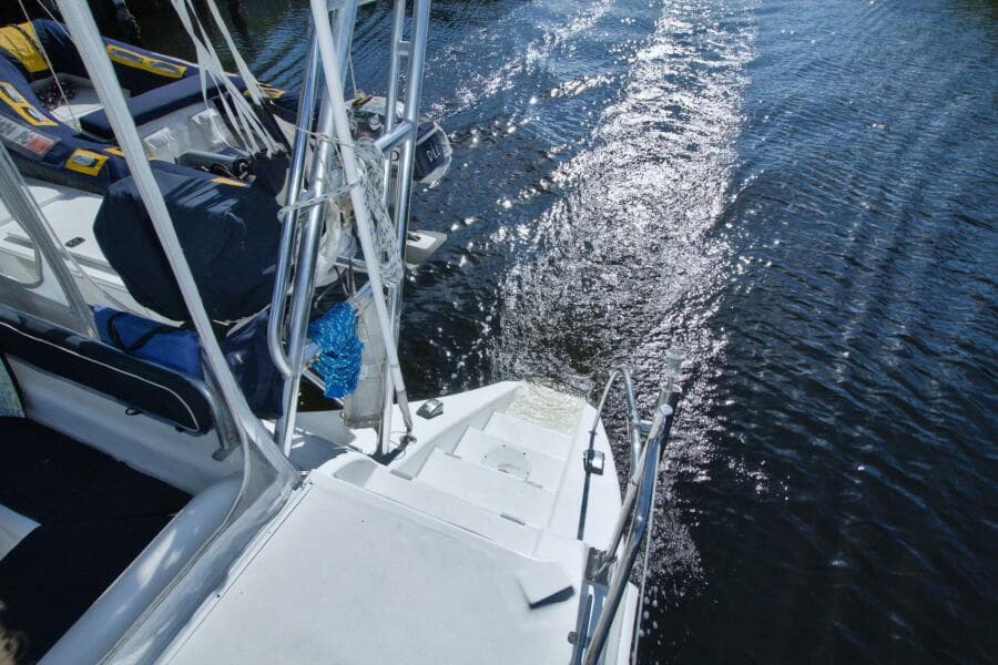 1996 Manta 40