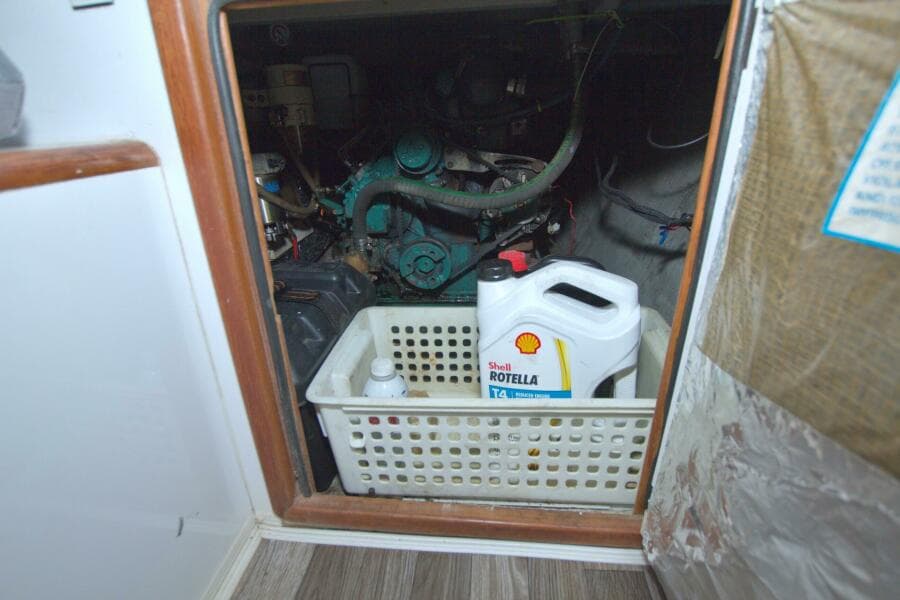 1996 Manta 40