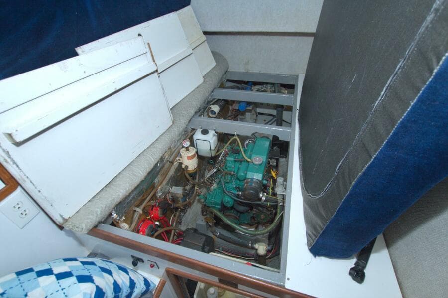 1996 Manta 40