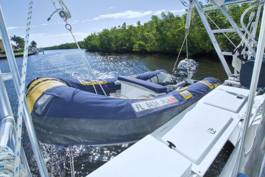 1996 Manta 40