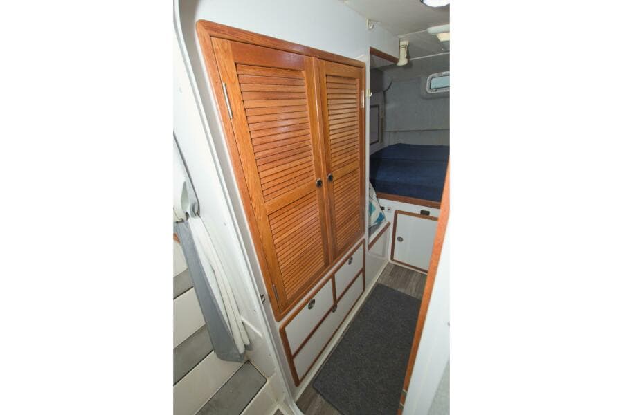 1996 Manta 40