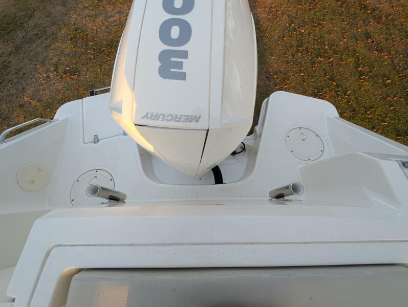 2023 Boston Whaler 240 Vantage