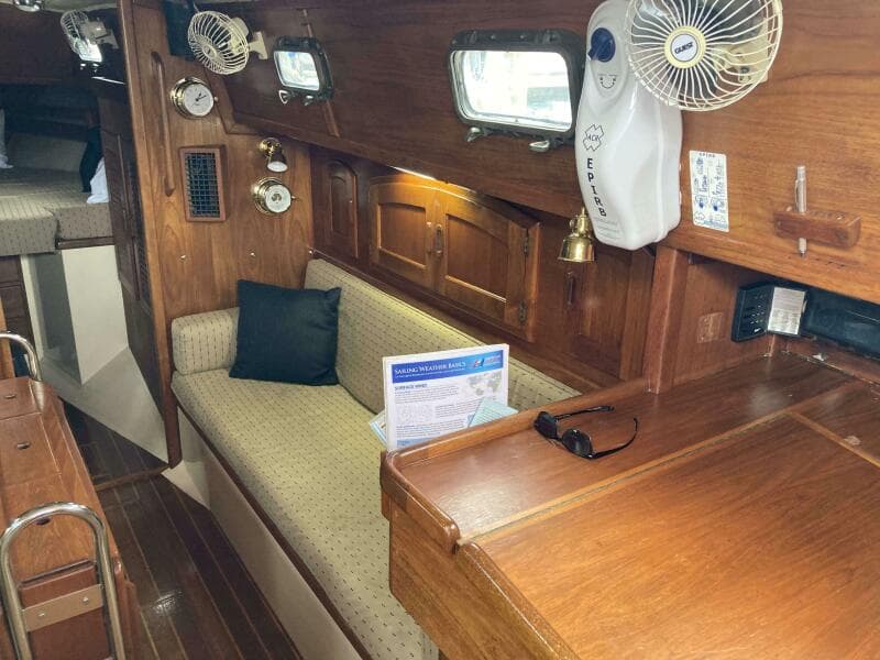 1990 Pacific Seacraft 34 Voyager