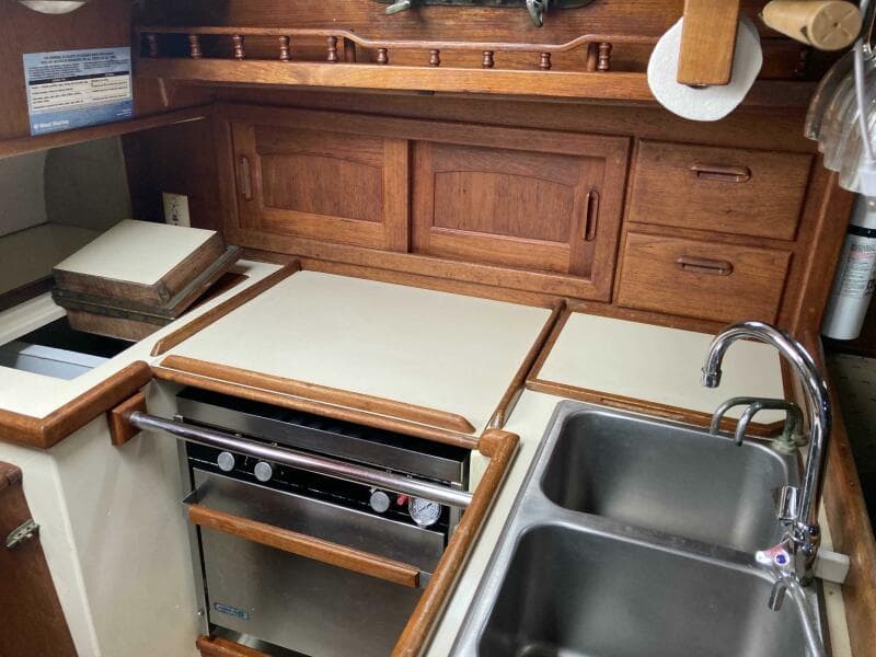 1990 Pacific Seacraft 34 Voyager