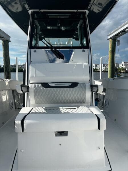 2023 Blackfin 272 CC