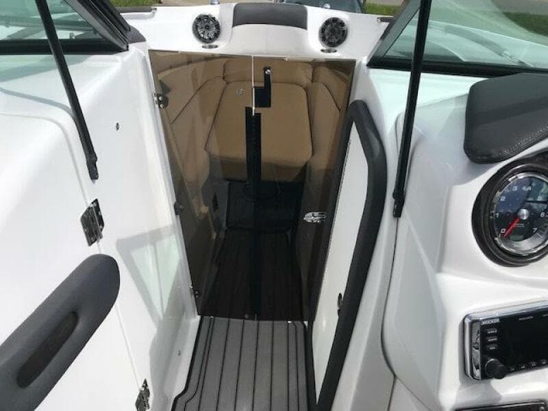 2018 Rinker 29QX